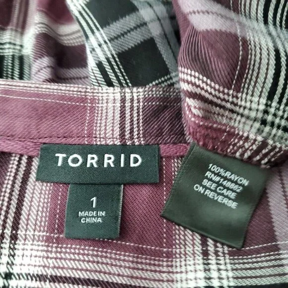 Torrid 1 Twill Henley Tunic Top Plus Size 1X Roll Tab Sleeve Pocket Plaid Purple - Picture 6 of 7